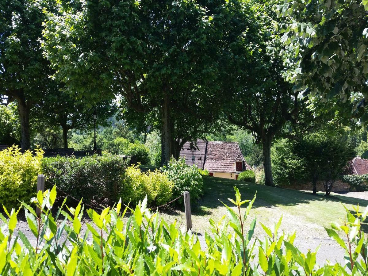 Bed and Breakfast Le Montaigne à Saint-Alvère Extérieur photo